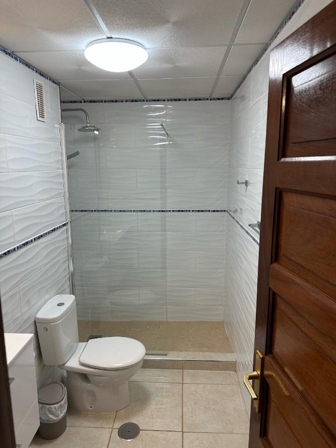Victoria Court 2- Lovely Apartment 25 Arona  Exterior foto